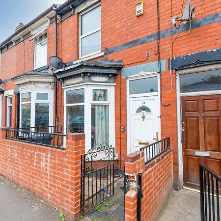 Fantastic 3 Bedroom House *Free Parking* Wolverhampton Exterior foto