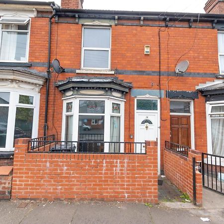 Fantastic 3 Bedroom House *Free Parking* Wolverhampton Exterior foto